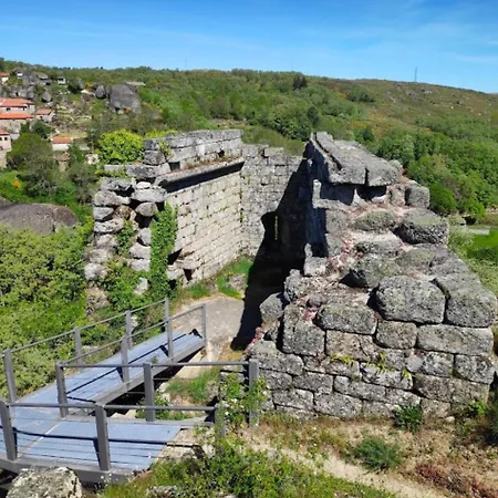 Casa Do Castelo - History & Nature *